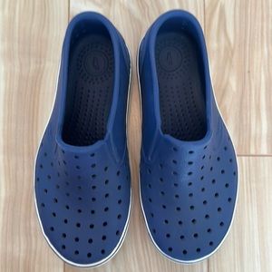 Native shoes Miles size 13c navy blue